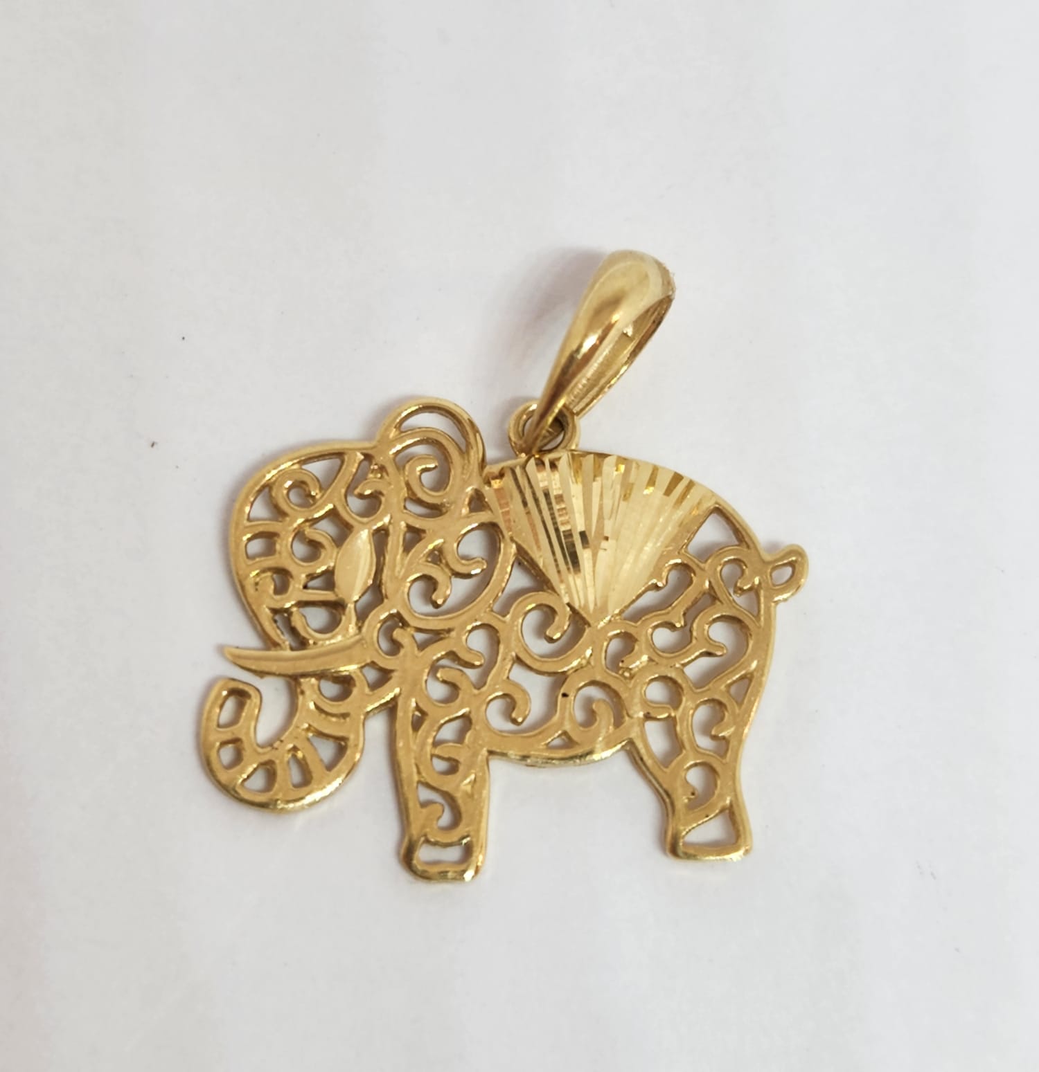 Pingente Elefante Arabesco em Ouro 18K