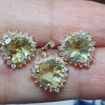 Brinco e Pingente coração em ouro 18k750 com green gold e diamantes