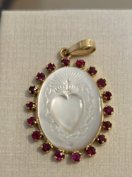Pingente Medalha Coração De Jesus Ouro 18k Rubi Natural